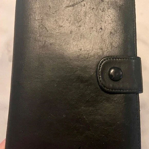 CHANEL CC Logo Vintage Leather Long Wallet - Picture 13 of 14